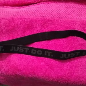 Nike headband